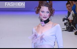 ANNA MOLINARI – BLUMARINE Fall 1993 Milan – Fashion Channel