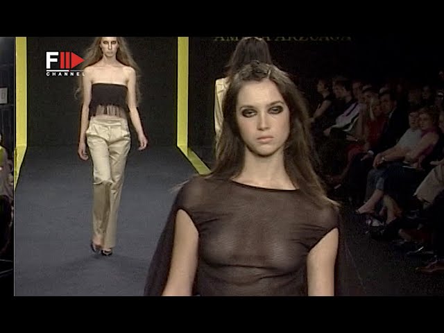 AMAYA ARZUAGA Spring 2002 London – Fashion Channel